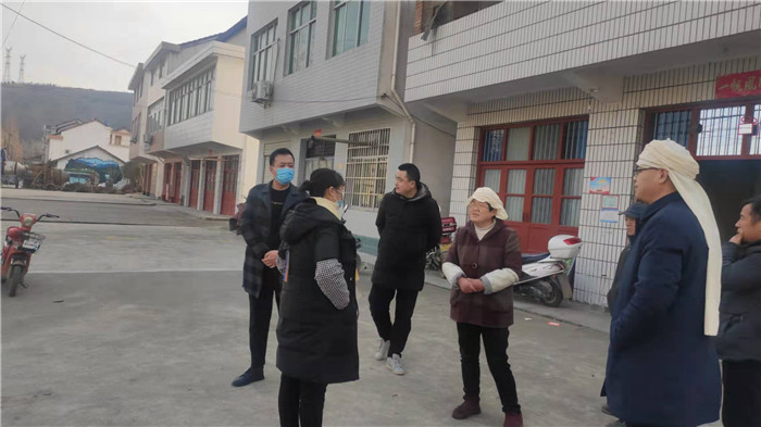 上门倡导白事简办文明新风.jpg 上门倡导白事简办文明新风.jpg