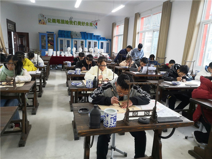 书法社团.jpg 书法社团.jpg