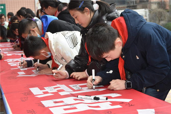 图片4.png 图片4.png