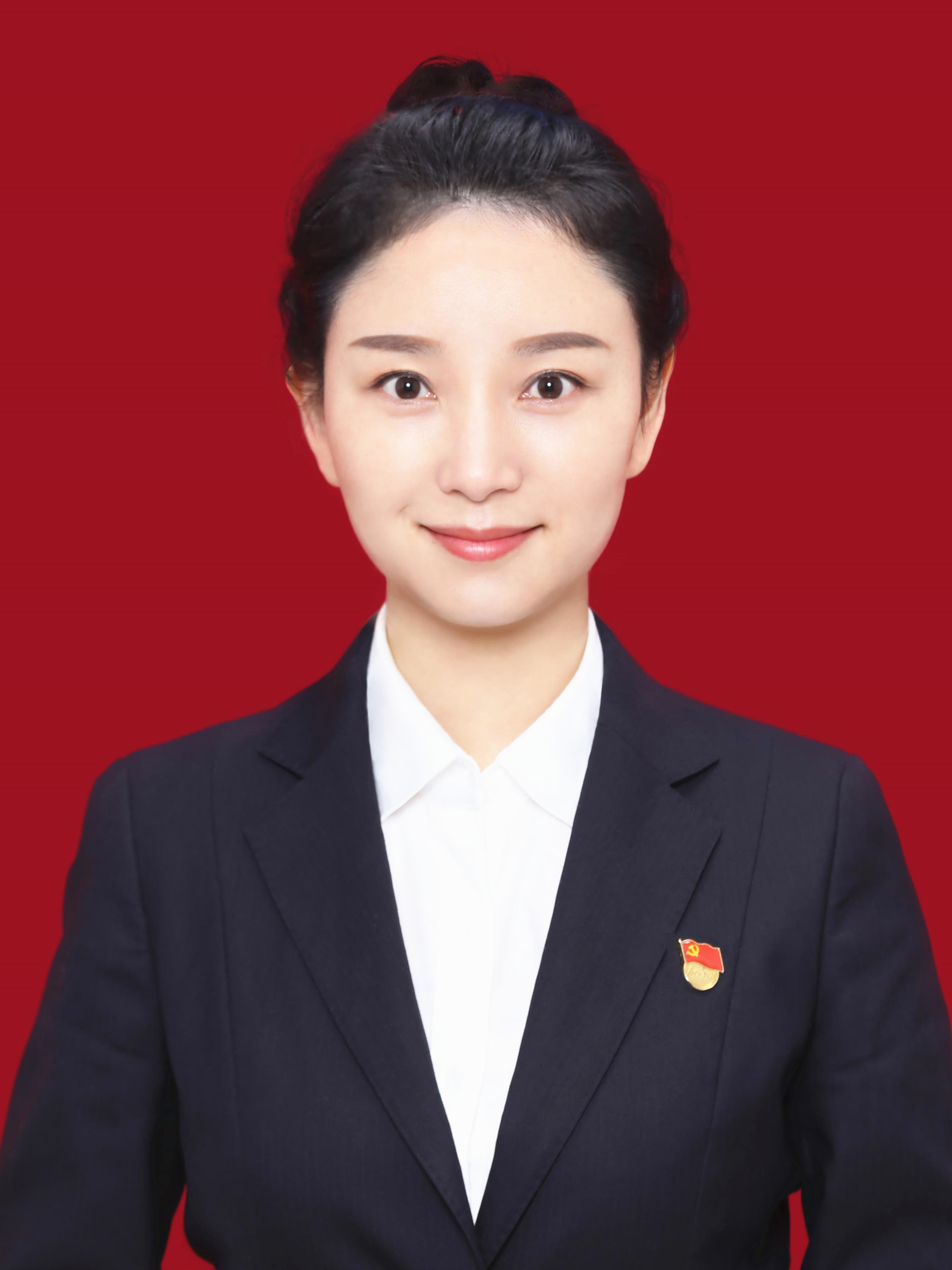 赵莎莎 证件照.jpg 赵莎莎 证件照.jpg