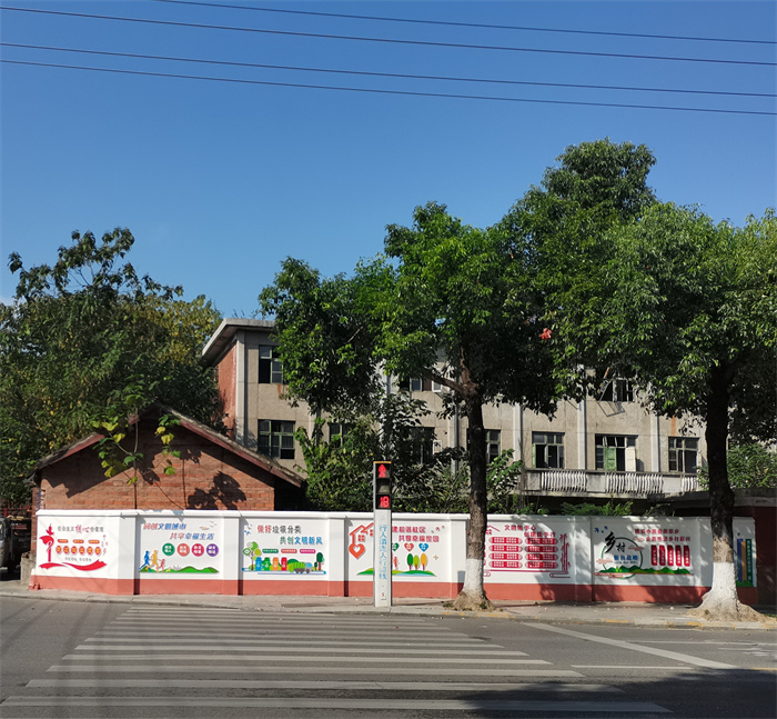 二炮医院围墙改造后.jpg 二炮医院围墙改造后.jpg