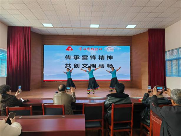 舞蹈《卓玛泉》.png 舞蹈《卓玛泉》.png