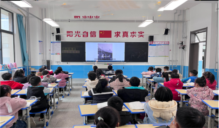 班队会1.png 班队会1.png