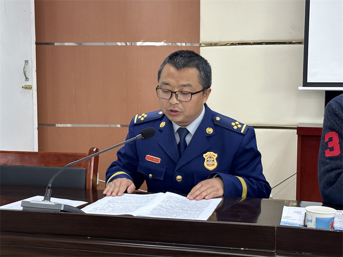洋县消防队负责同志就如何抓好文明创建进行发言.jpg 洋县消防队负责同志就如何抓好文明创建进行发言.jpg