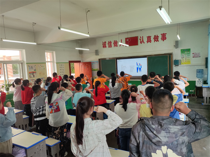 1426060892-1581908483_看图王.jpg 1426060892-1581908483_看图王.jpg