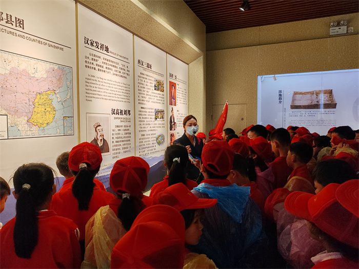 研学拜将坛1.jpg 研学拜将坛1.jpg