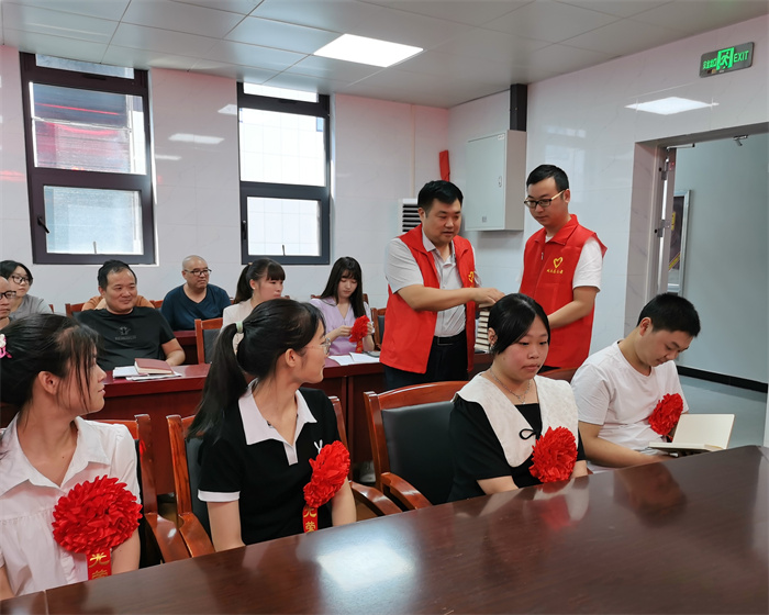 赠送纪念品 (2).jpg 赠送纪念品 (2).jpg