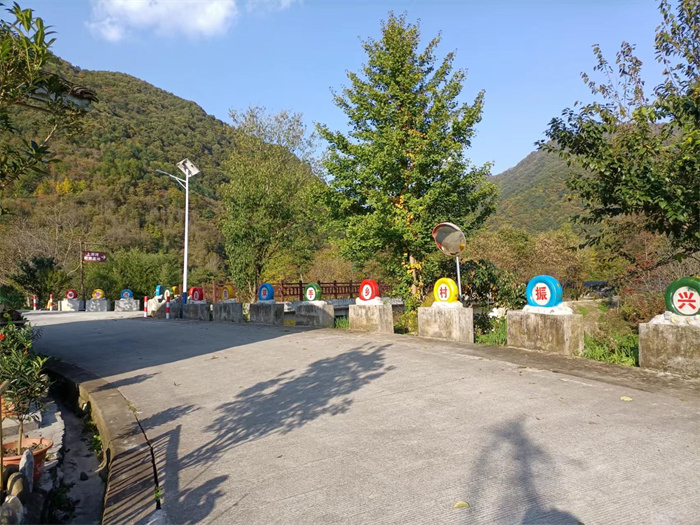 道路旁—微改造.jpg 道路旁—微改造.jpg