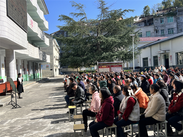 大会照片1.jpg 大会照片1.jpg