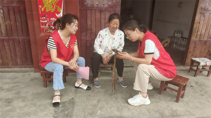 图片 (4).jpg 图片 (4).jpg