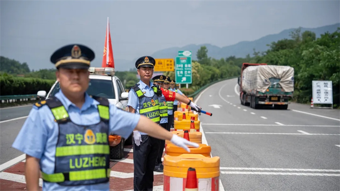 图八.jpg 图八.jpg
