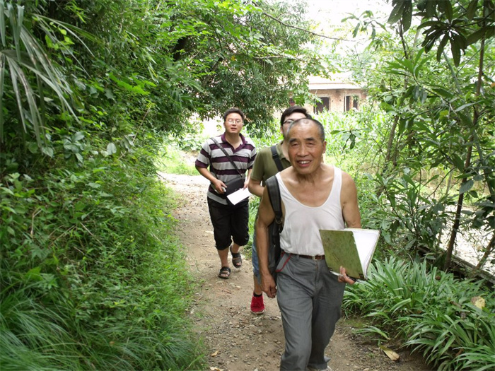 助学路上 (2).jpg 助学路上 (2).jpg