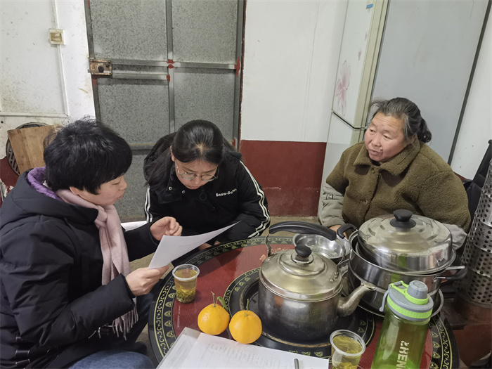 家访送温暖 携手促成长—白龙塘镇九年制学校开展寒假大家访活动4.jpg 家访送温暖 携手促成长—白龙塘镇九年制学校开展寒假大家访活动4.jpg