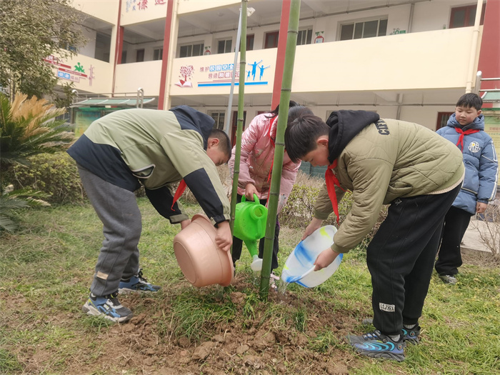 学雷锋志愿活动3.jpg 学雷锋志愿活动3.jpg