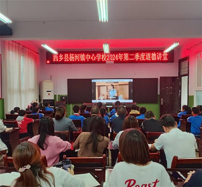 活动照片2.jpg 活动照片2.jpg
