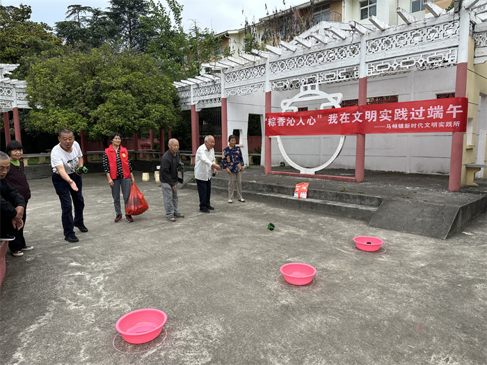 洋县马畅镇新时代文明实践所开展“粽香沁人心·我在文明实践过端午”主题活动 (2).jpg 洋县马畅镇新时代文明实践所开展“粽香沁人心·我在文明实践过端午”主题活动 (2).jpg