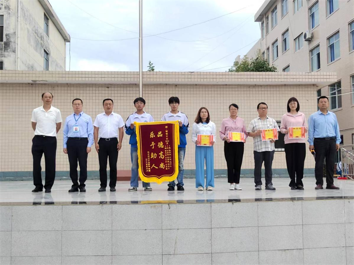 图片1.png 图片1.png