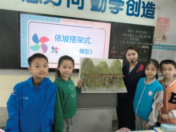 汉中文物活起来——栈道搭建.jpg 汉中文物活起来——栈道搭建.jpg