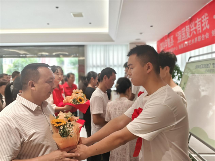 图片8.png 图片8.png