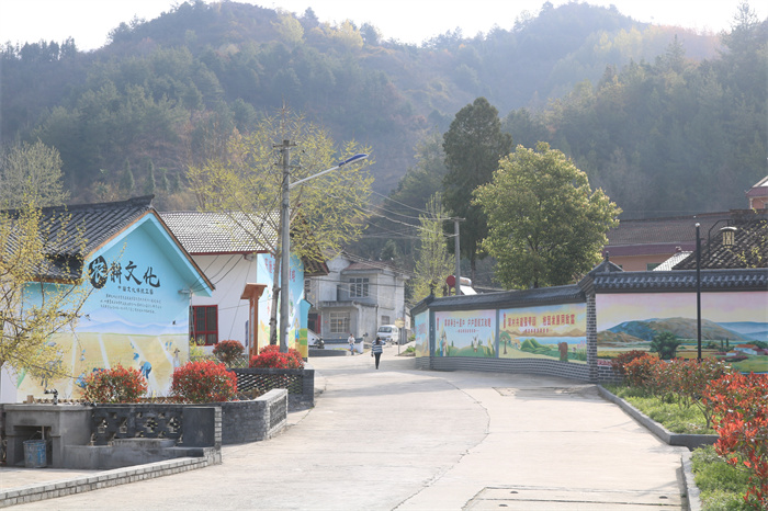孔家湾村楼房错落有致。.jpg 孔家湾村楼房错落有致。.jpg