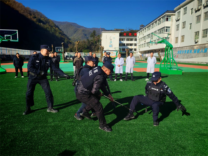 图片2.png 图片2.png
