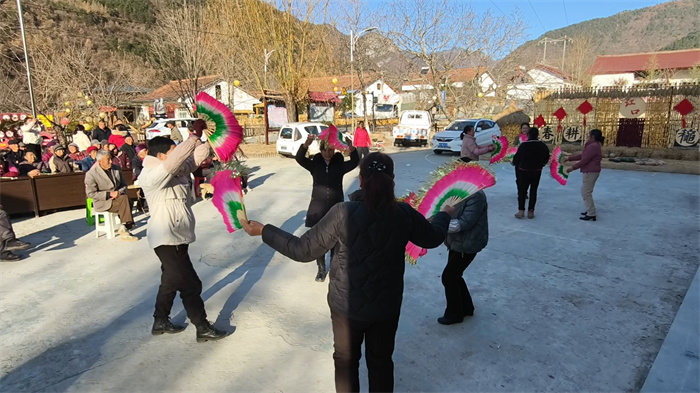 f0423eb3c6f58d610fa61bd3646e4a1.jpg f0423eb3c6f58d610fa61bd3646e4a1.jpg