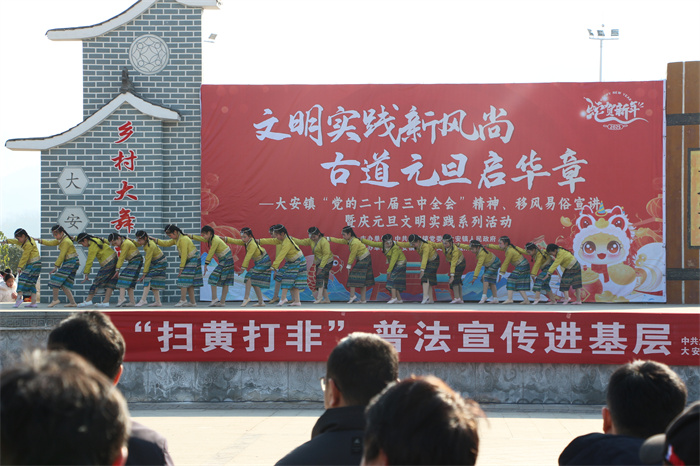 歌舞1.jpg 歌舞1.jpg