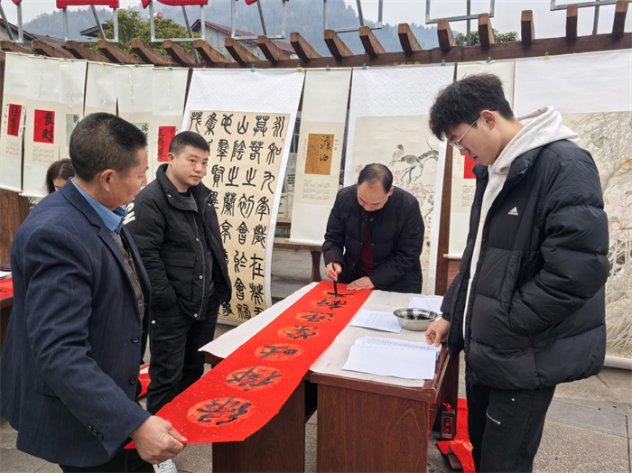 图片2.png 图片2.png