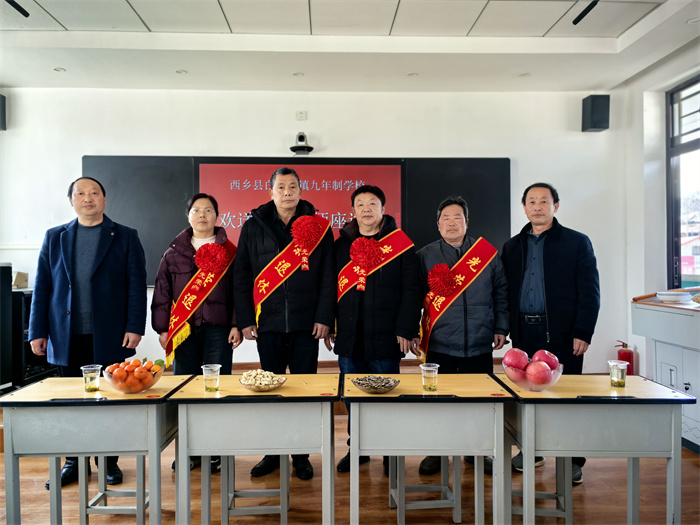 绶带.jpg 绶带.jpg