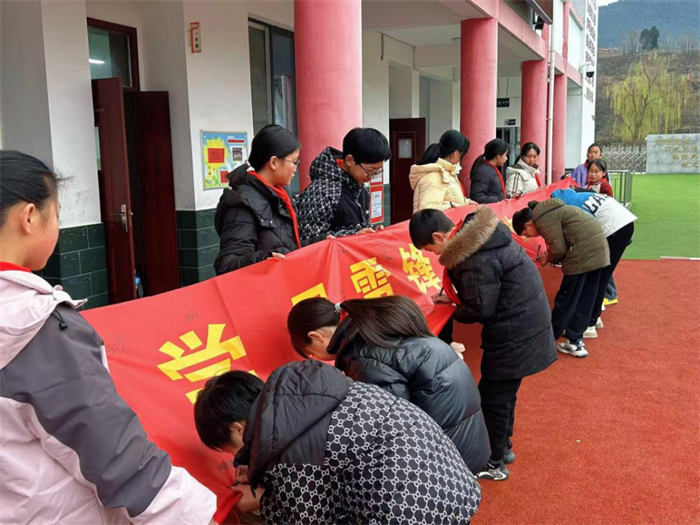 图片4.png 图片4.png