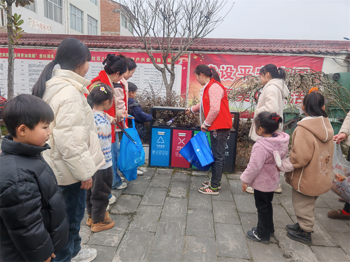 垃圾分类活动 (1).jpg 垃圾分类活动 (1).jpg