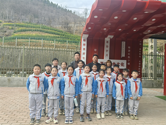 参观活动照片6.jpg 参观活动照片6.jpg