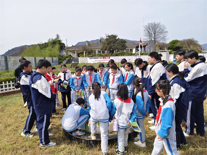 参观活动照片2.jpg 参观活动照片2.jpg