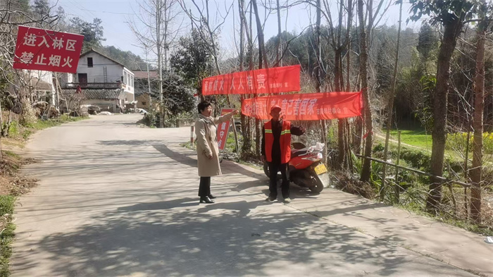 铜洞嘴村.jpg 铜洞嘴村.jpg