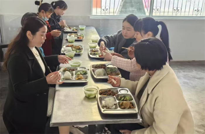 照片3.jpg 照片3.jpg