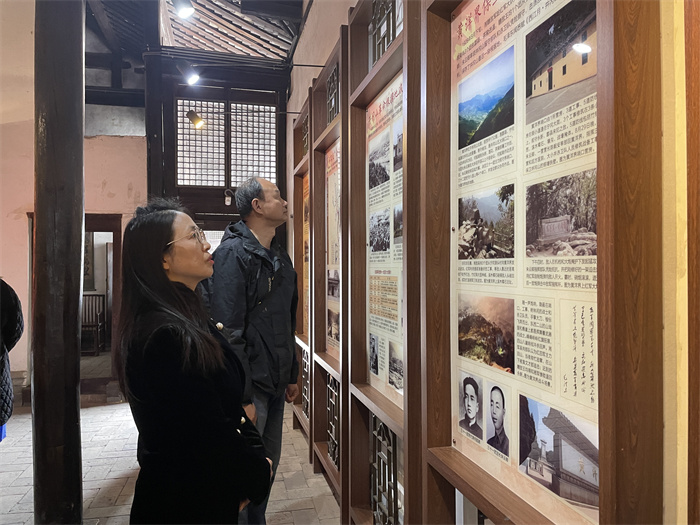 图片4.jpg 图片4.jpg