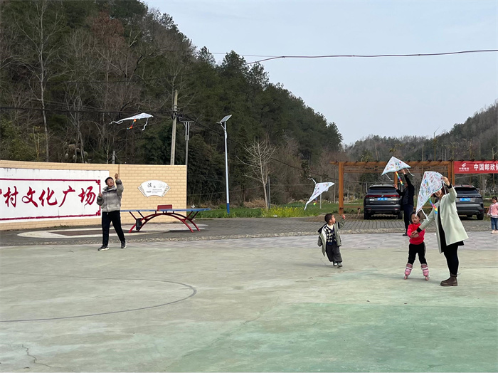 活动照片 (5).jpg 活动照片 (5).jpg