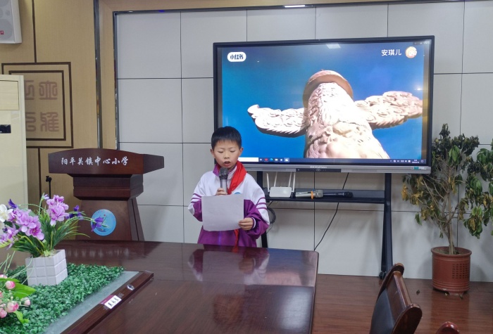 中年级学生代表.jpeg 中年级学生代表.jpeg